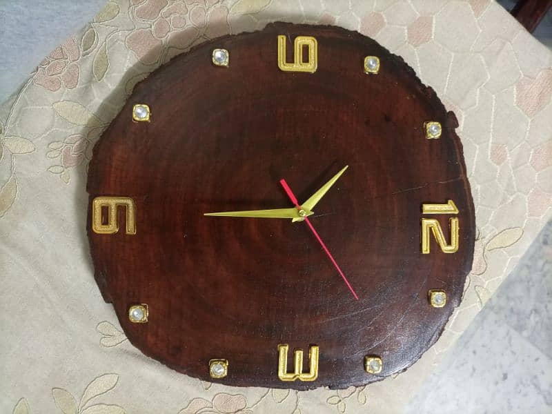 Wooden wall clock 0