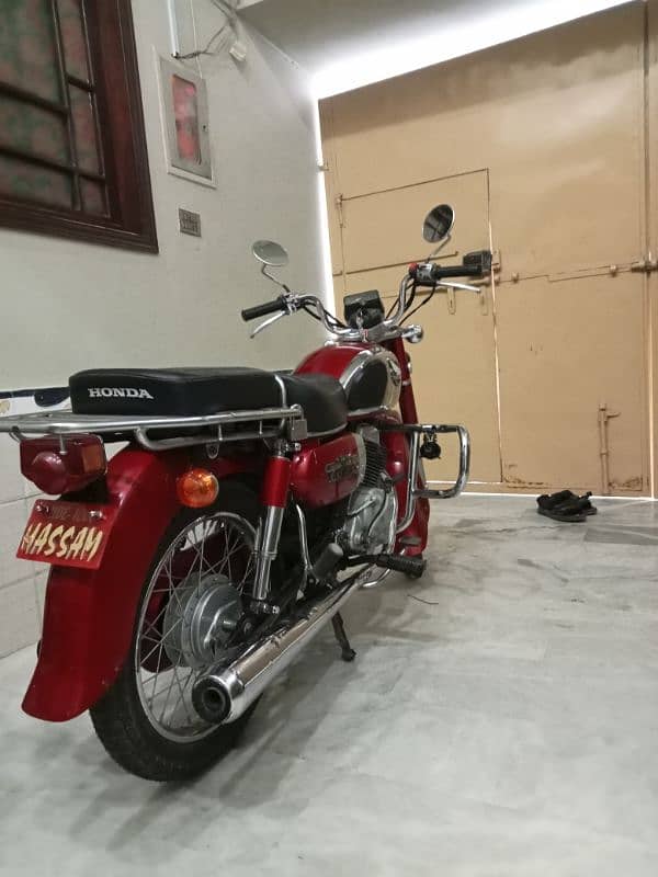 Honda CD200 6