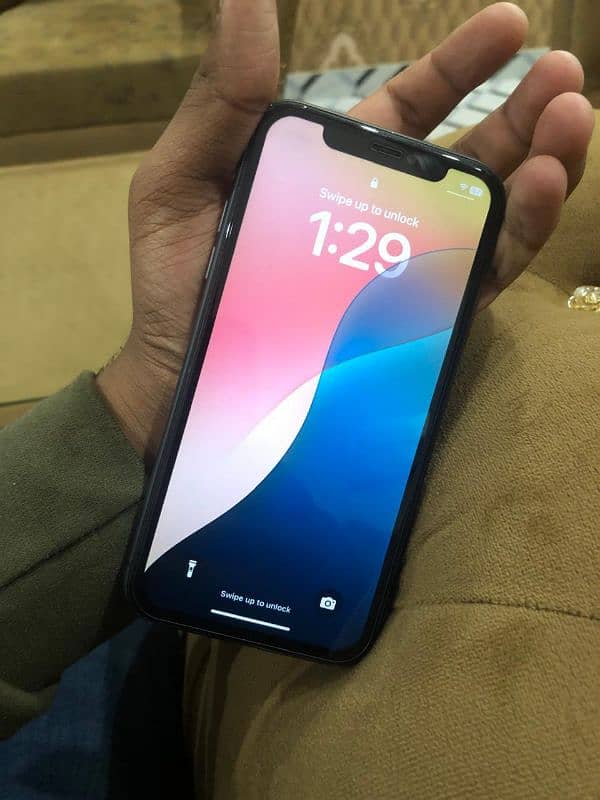 iPhone 11 64GB Non-PTA Factory Unlock 0