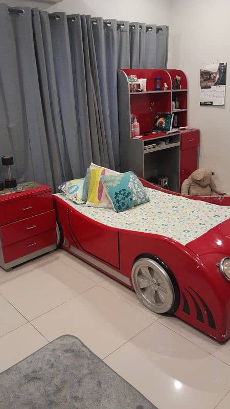 Beautiful  car bed ,side table and study table 0