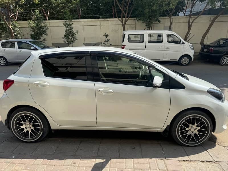 Toyota Vitz 2016 1