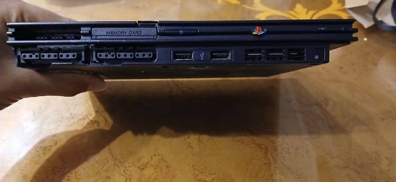 Playstation 2 Slim 1