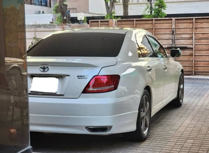 Toyota Mark X 2005 0