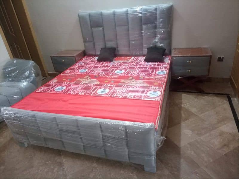 Modern Bed Set with Dewan 0