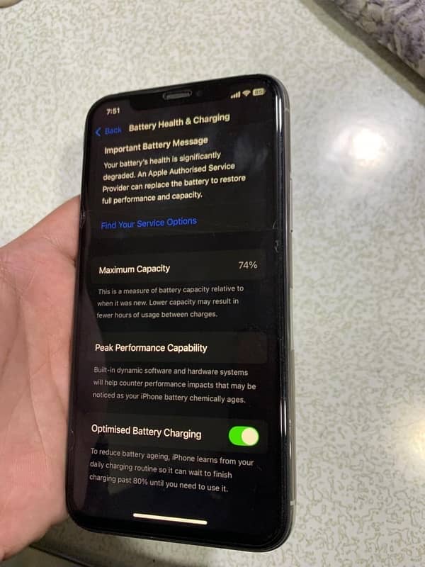 iPhone 11 Pro 64G Battery health 74 3