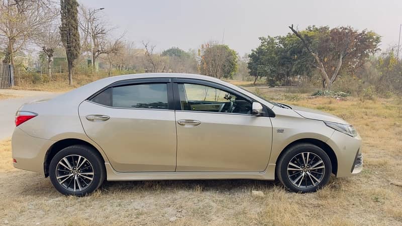 Toyota Corolla Altis 2018 12