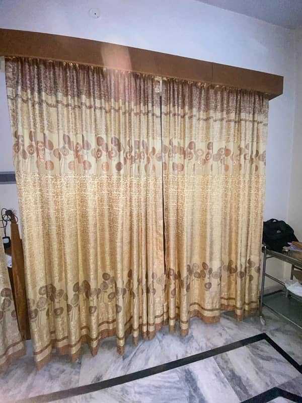 golden and brown curtains 1