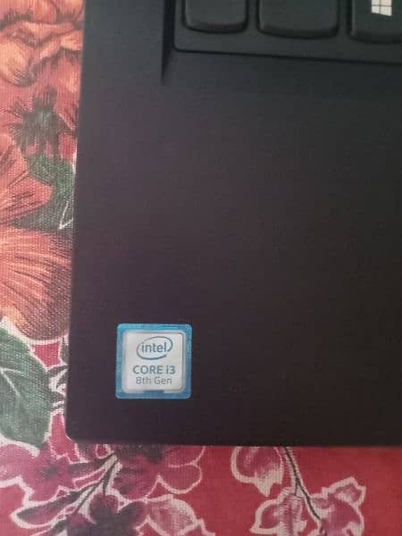 8th Generation Core i3 8GB/256 SSD FULL Touch Screen Also Finger Lock 5