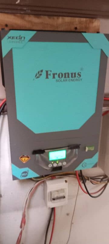 3kw Fronus hybrid solar invertor with warranty 3