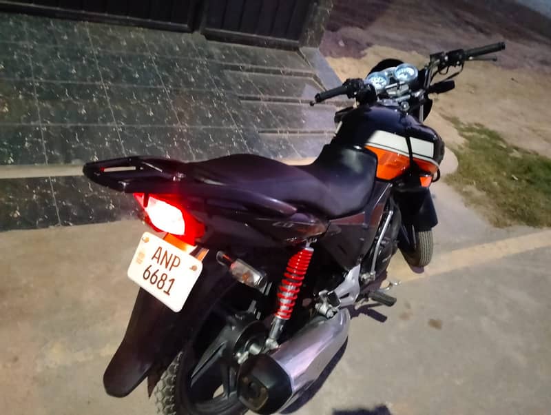 Honda CB 150F 2022 4