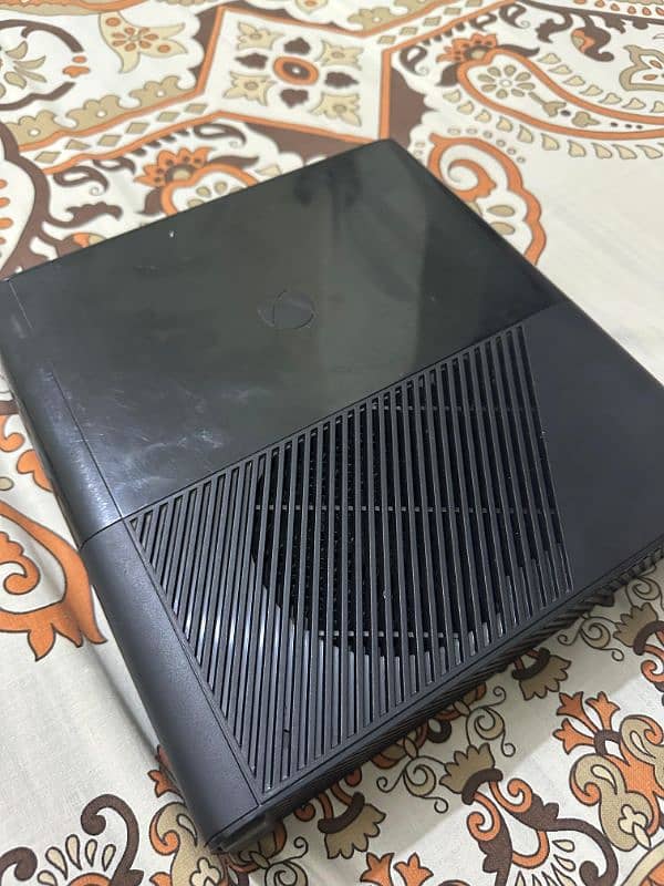 xbox 360 with  games non jtag 2