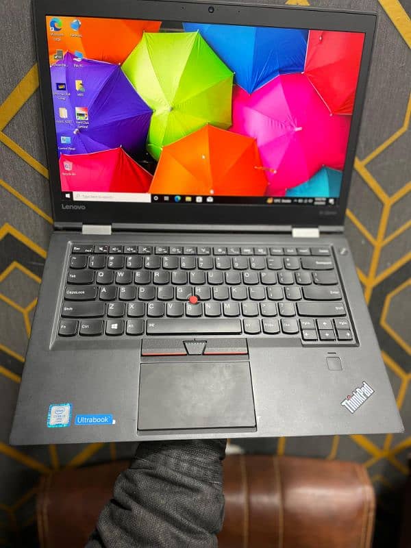 Lenovo ThinkPad X1 Carbon Gen 4 : Core i5 6th gen : 8/256 :Fingerprint 1