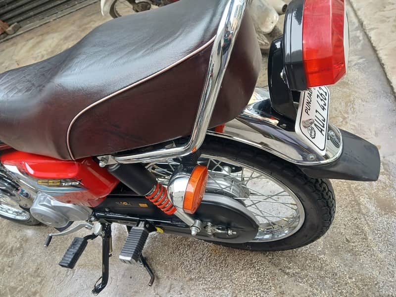 Honda 125 6