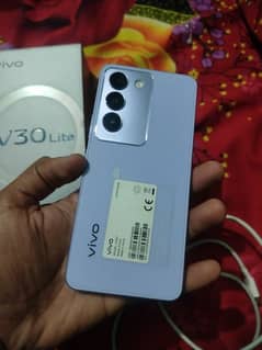 vivo v30 lite 5G . . 12+12 . . 256 ma ha 80W fast charger non pta ha