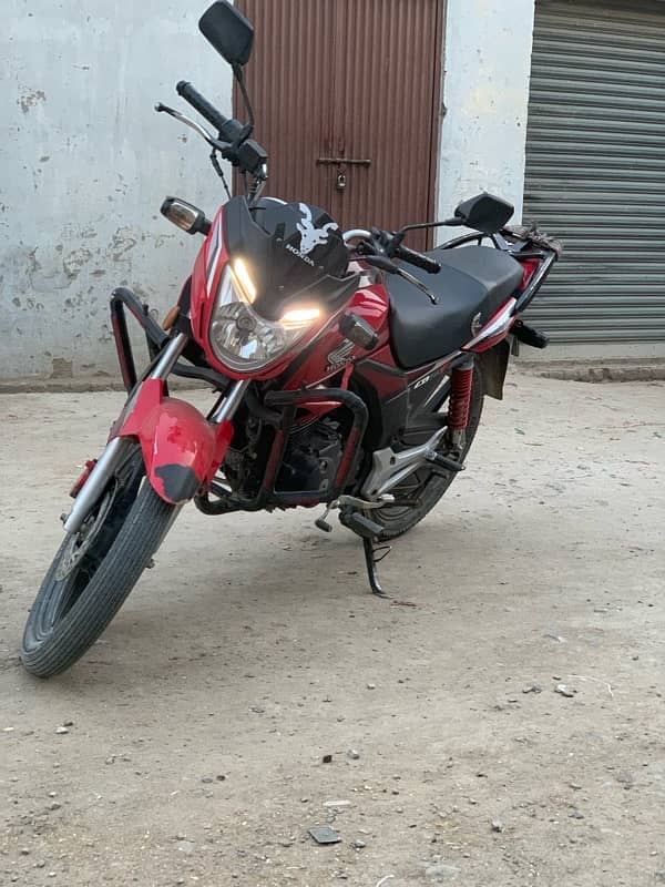 Honda CB 150CC 5