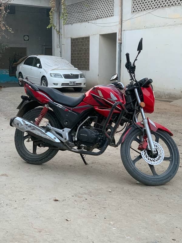 Honda CB 150CC 6