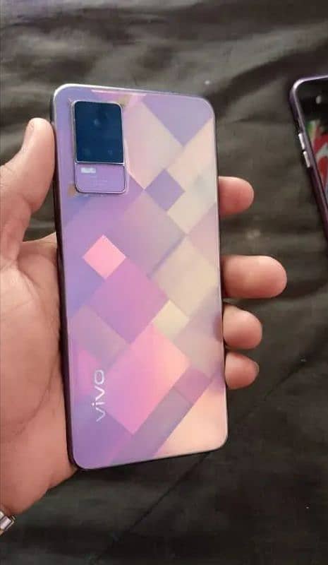 Vivo v21e lash condition as like new 0