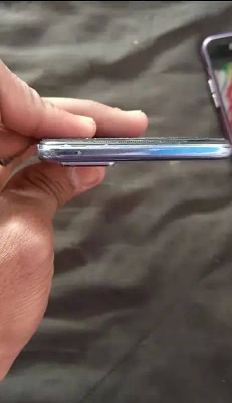 Vivo v21e lash condition as like new 3