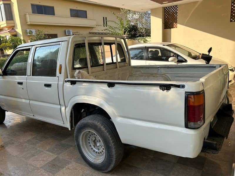 Mazda B2200 1991 3