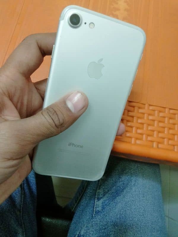 i phone 7 pta prove 32 GB exchange posible 3