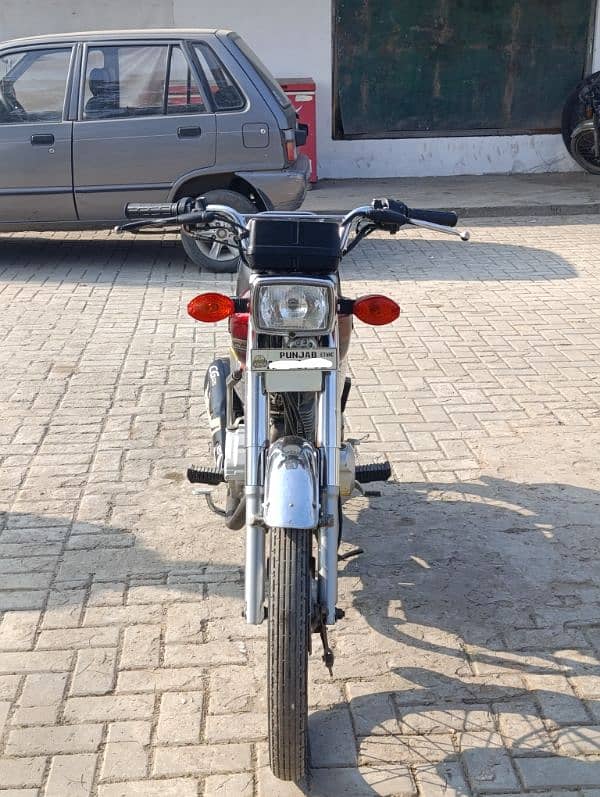 Honda 125 Self Start 5