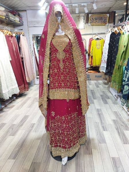 Red Bridal Lehnga 4 Piece, Lehnga Shirt Dupatta, pouch 3