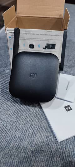 Mi Wi-Fi Amplifier Pro