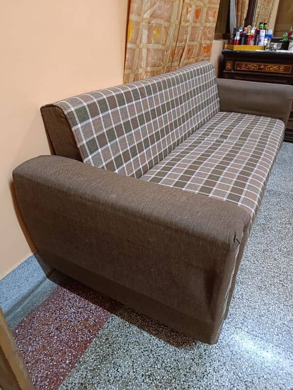 sofa comebed 3