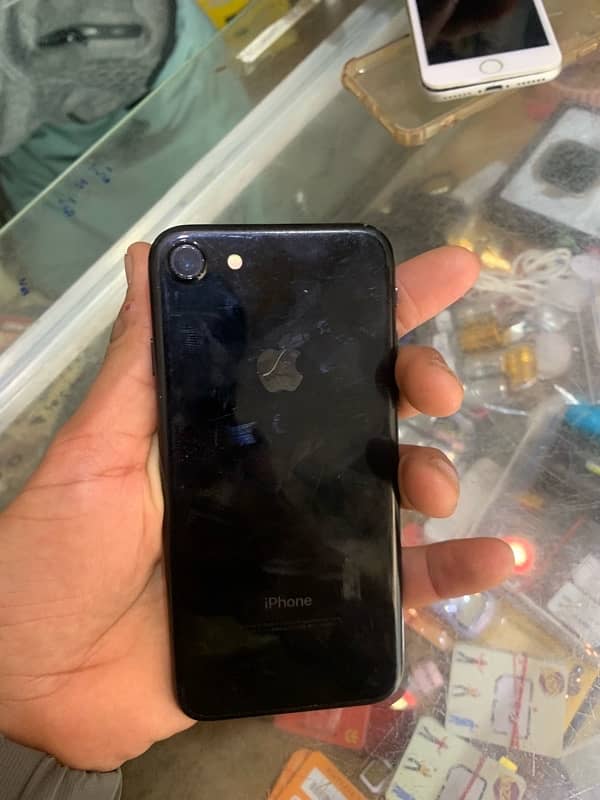 iPhone 7 128 gb 4