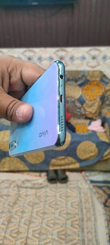 vivo s1 one handed uses koi fault nhi ha bilkul ok 6