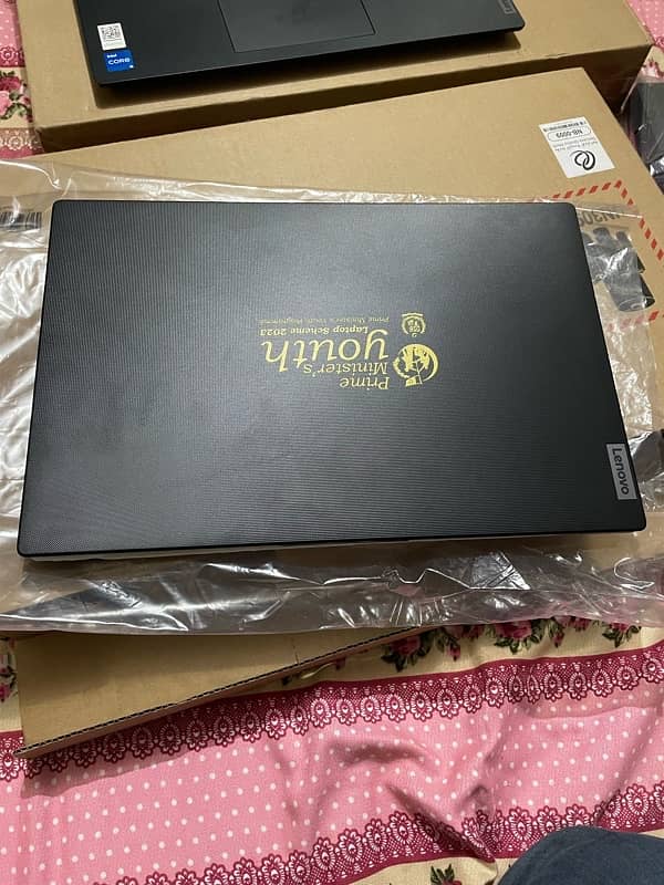 Lenovo Corei5 12 generation 8/256 Box Pack 5