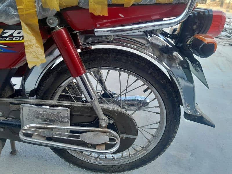 Honda CD 70 14