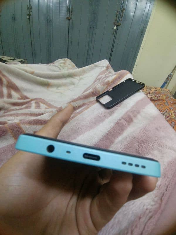 Realme c51 1