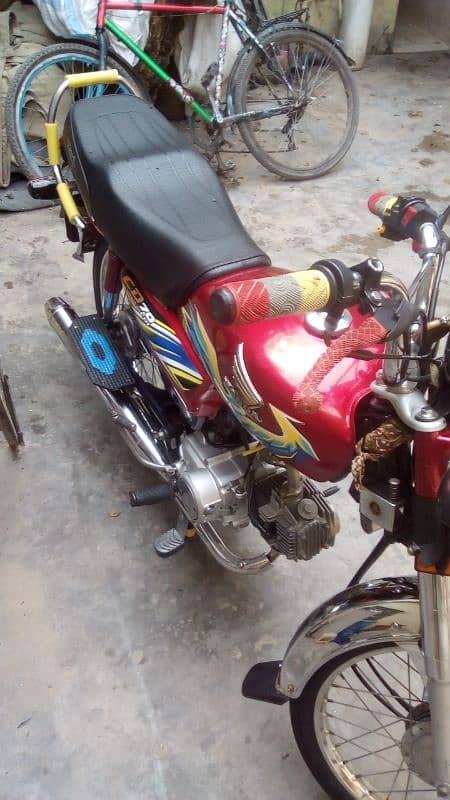 Honda CD 70 7