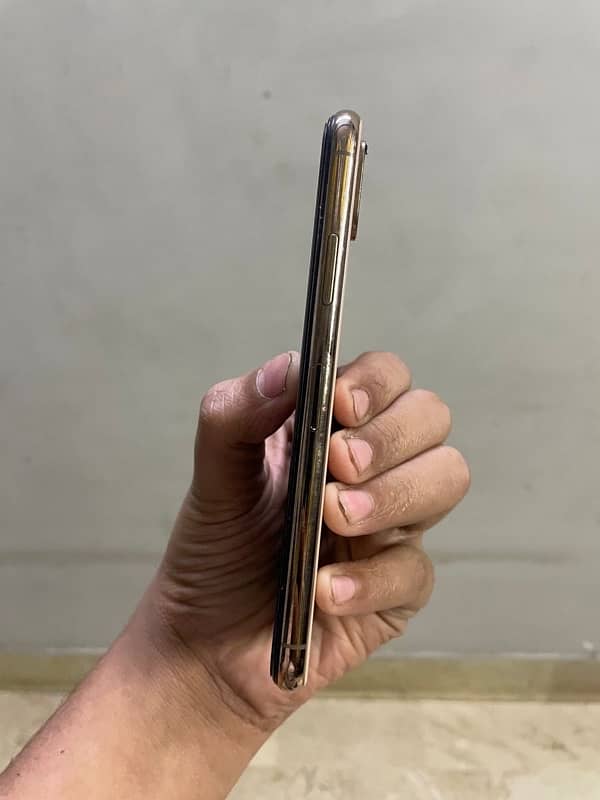 iphone xs 5