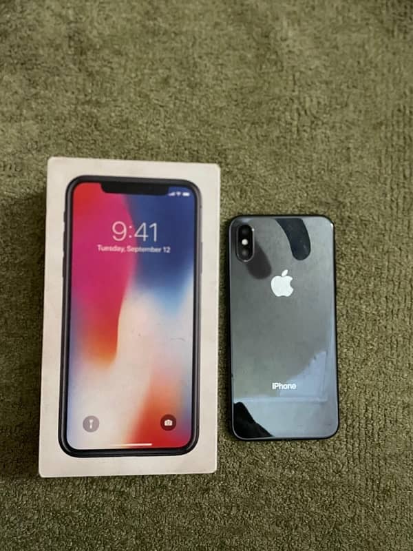 iPhone X 4