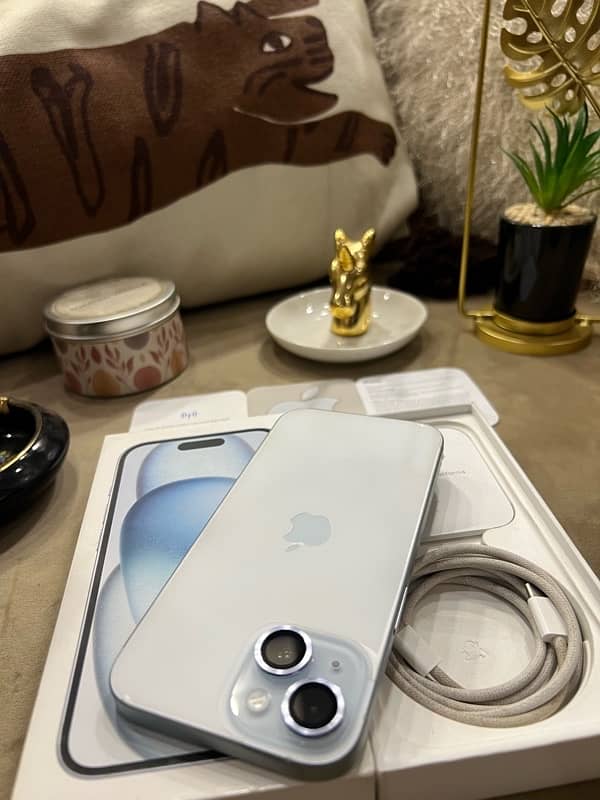 iPhone 15 ice blue Factory Unlock (03057530000) 8