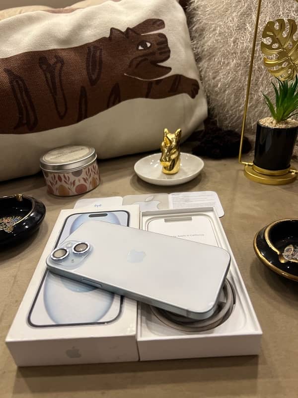 iPhone 15 ice blue Factory Unlock (03057530000) 15