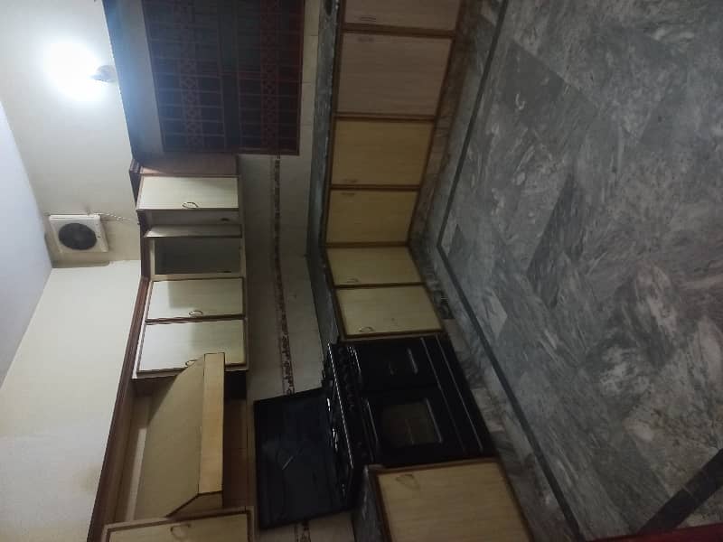 2 bedroom upper portion For Rent al mumtaz colny 3