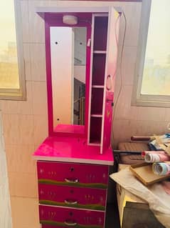 Dressing table and divider for sale