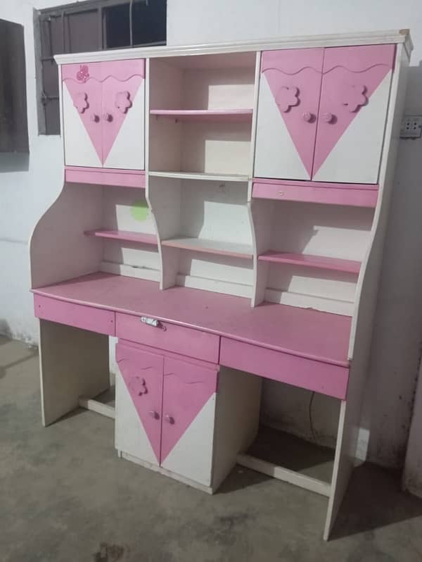 Dressing table and divider for sale 4