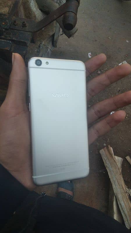 vivo x7 4 128 0