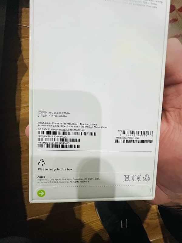 iPhone 16 Pro Max Factory Unlock 256 Gb Unbox 3