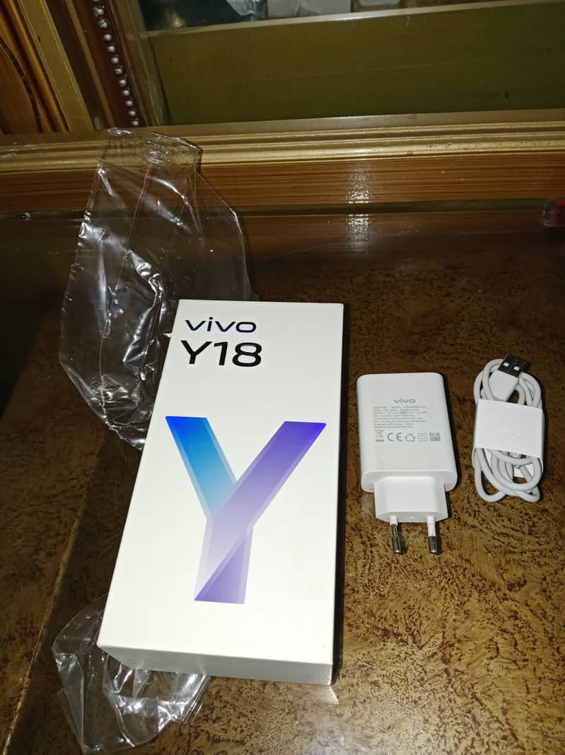 Vivo Y 18 4+4 128 mint and new condition and 6 month warranty 3