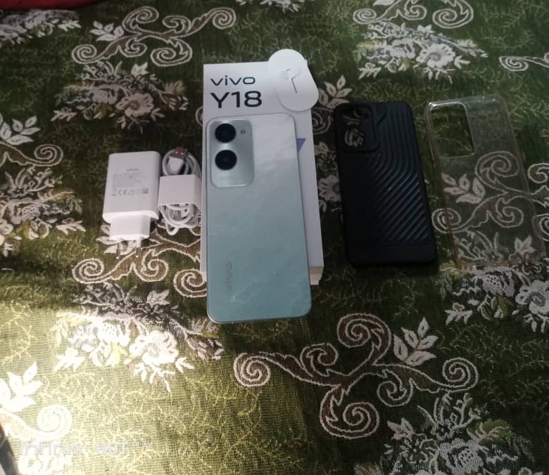 Vivo Y 18 4+4 128 mint and new condition and 6 month warranty 6