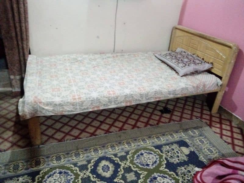 Single Bed 0