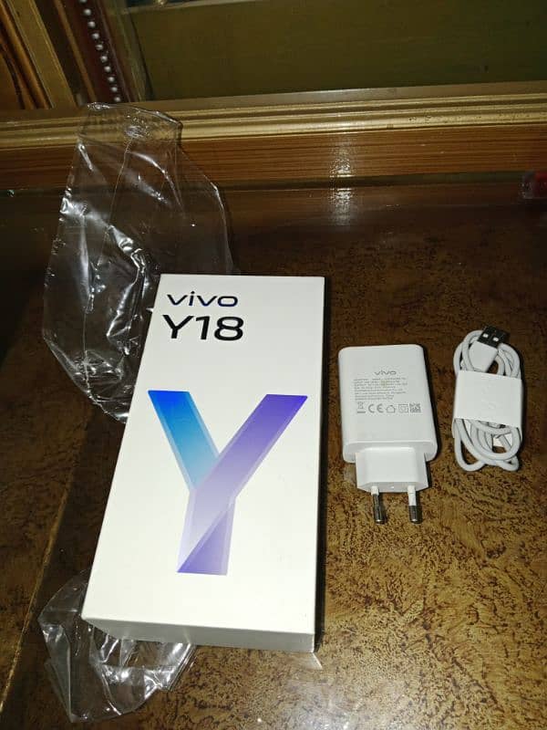 vivo y 18 4+4 128 new and mint condition all accessories avaibale 6