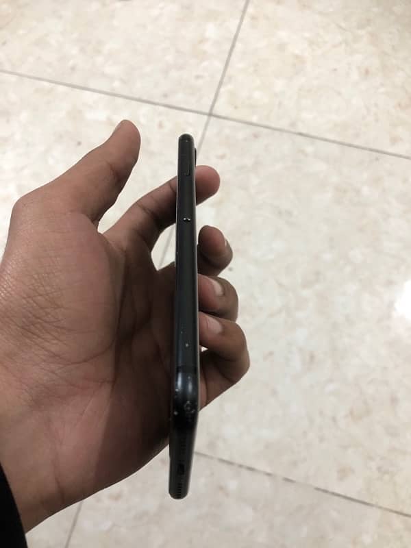 Iphone 7.10/10 condition 2