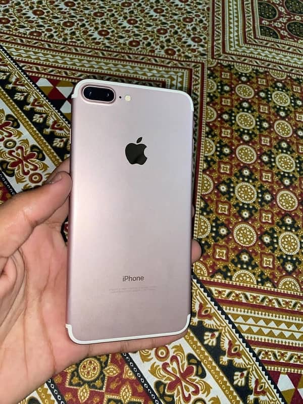 iPhone 7 Plus 0