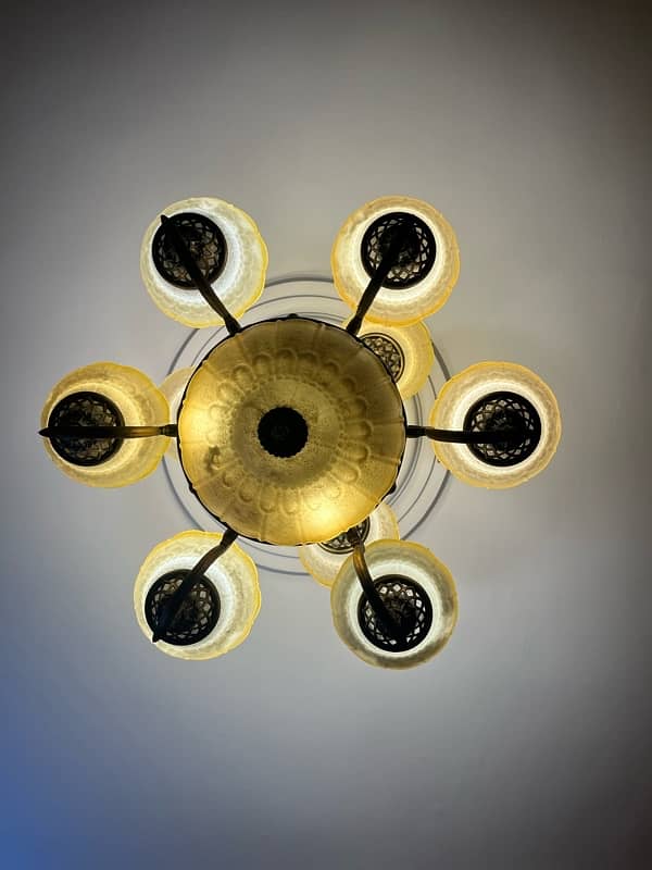 Chandelier 1